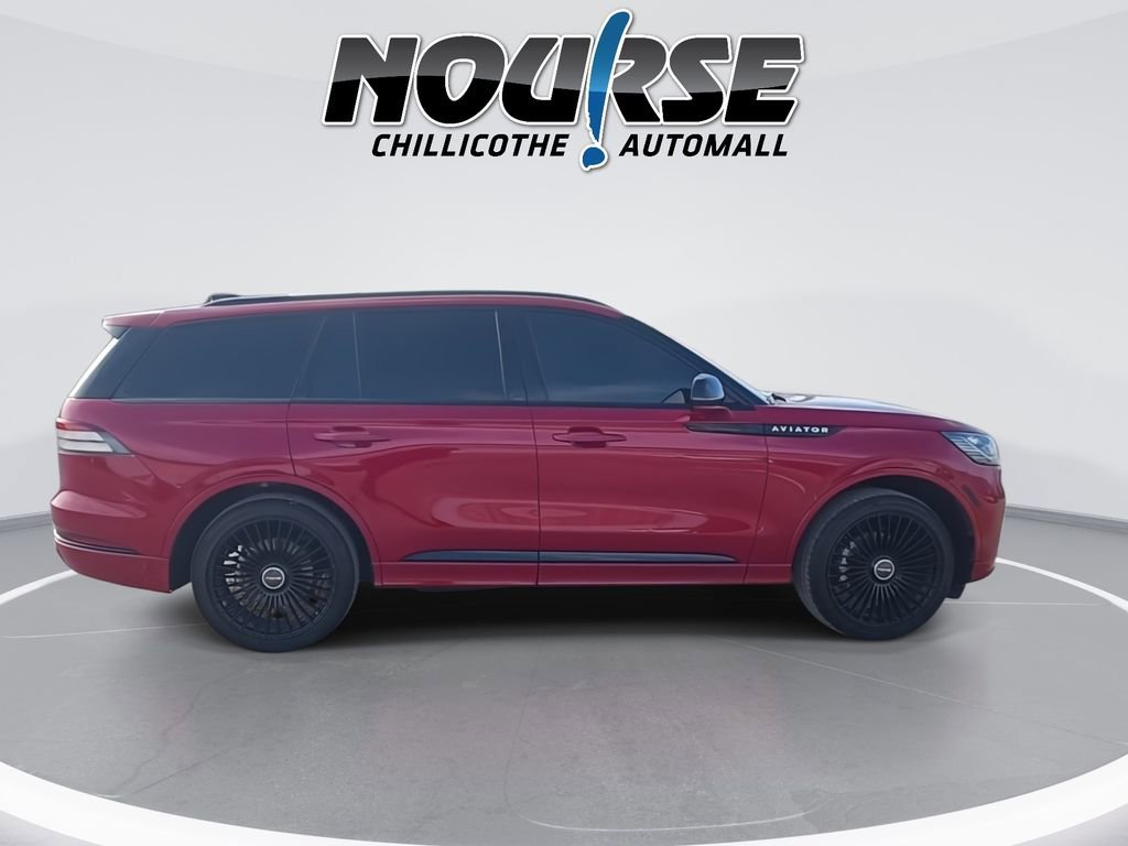 Used 2025 Lincoln Aviator AWD w/ Jet Appearance Package image 9