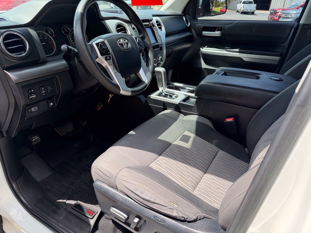 Used 2016 Toyota Tundra SR5 w/ SR5 Upgrade Package RWD image 11