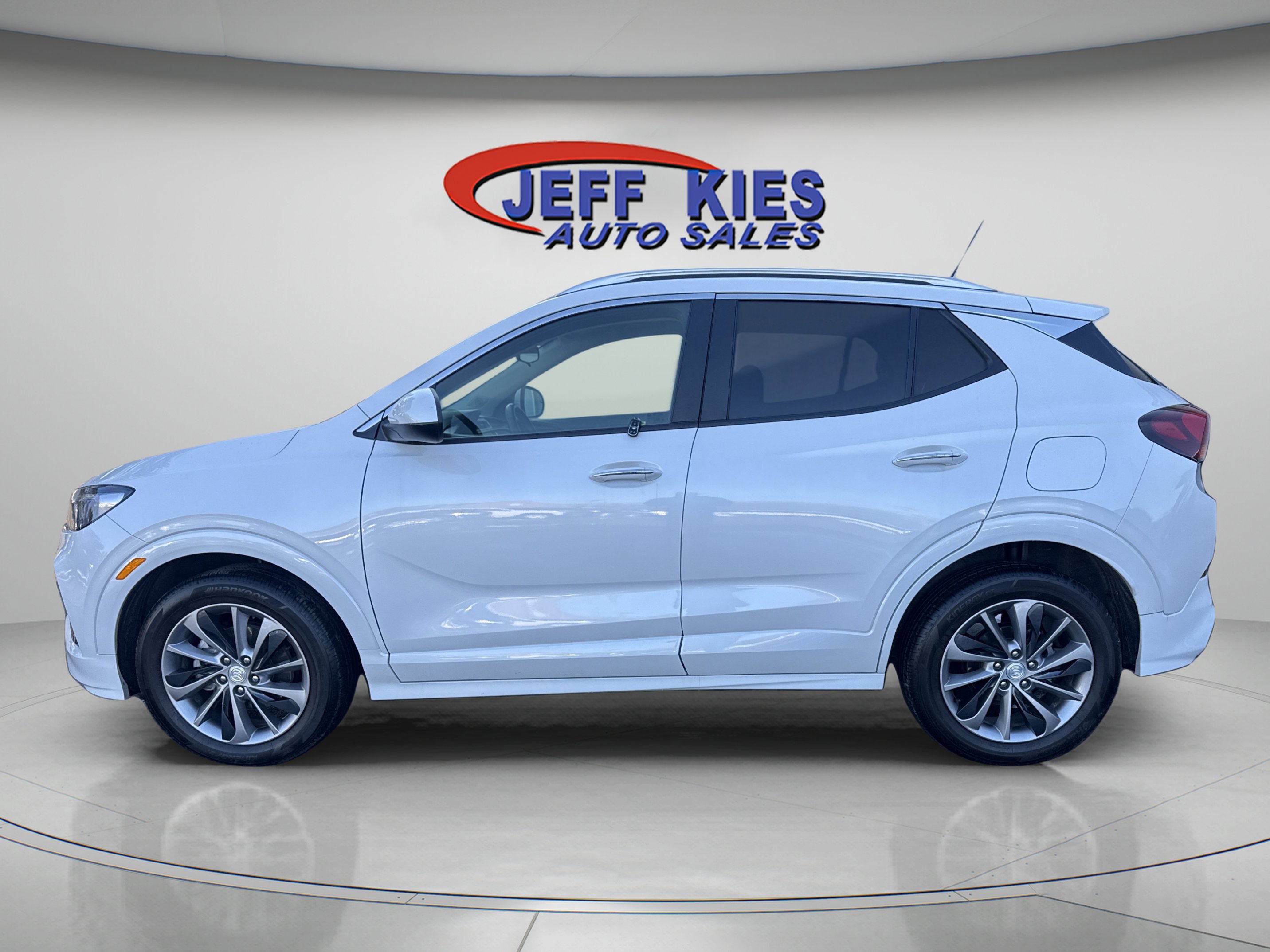 Used 2023 Buick Encore GX Select w/ Sport Touring Package image 8