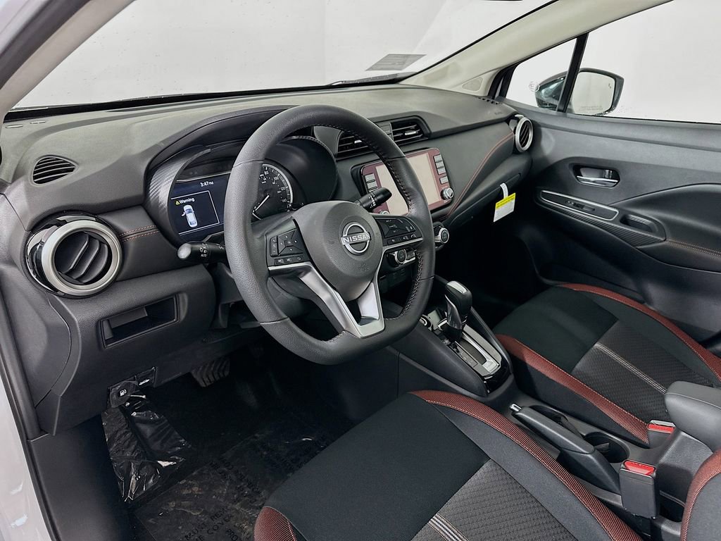 New 2025 Nissan Versa SR w/ Trunk Package image 14