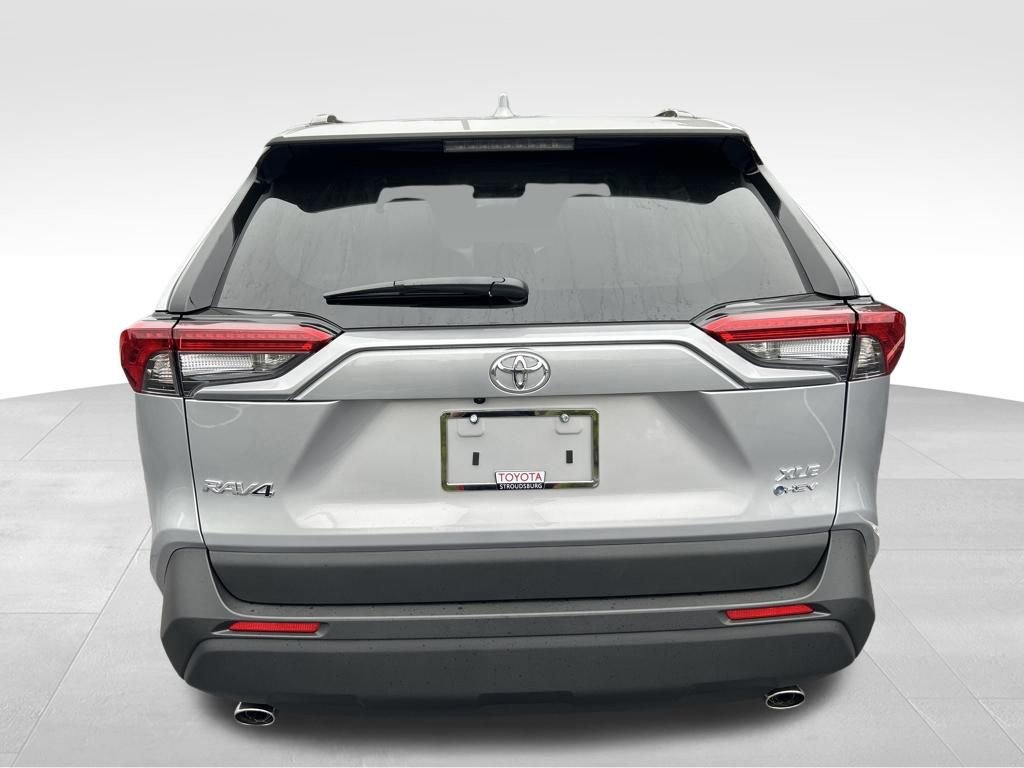 New 2025 Toyota RAV4 XLE image 4