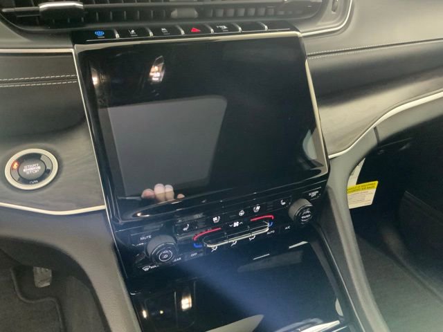 Used 2024 Jeep Grand Cherokee Limited 4xe w/ Luxury Tech Group II image 37