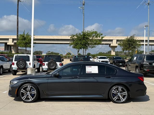 Used 2019 BMW 740i w/ Executive Package RWD image 3
