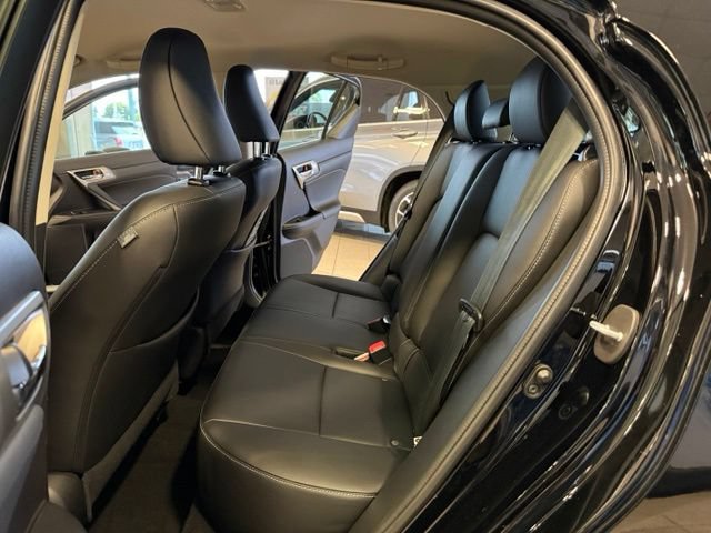 Used 2016 Lexus CT 200h FWD image 22