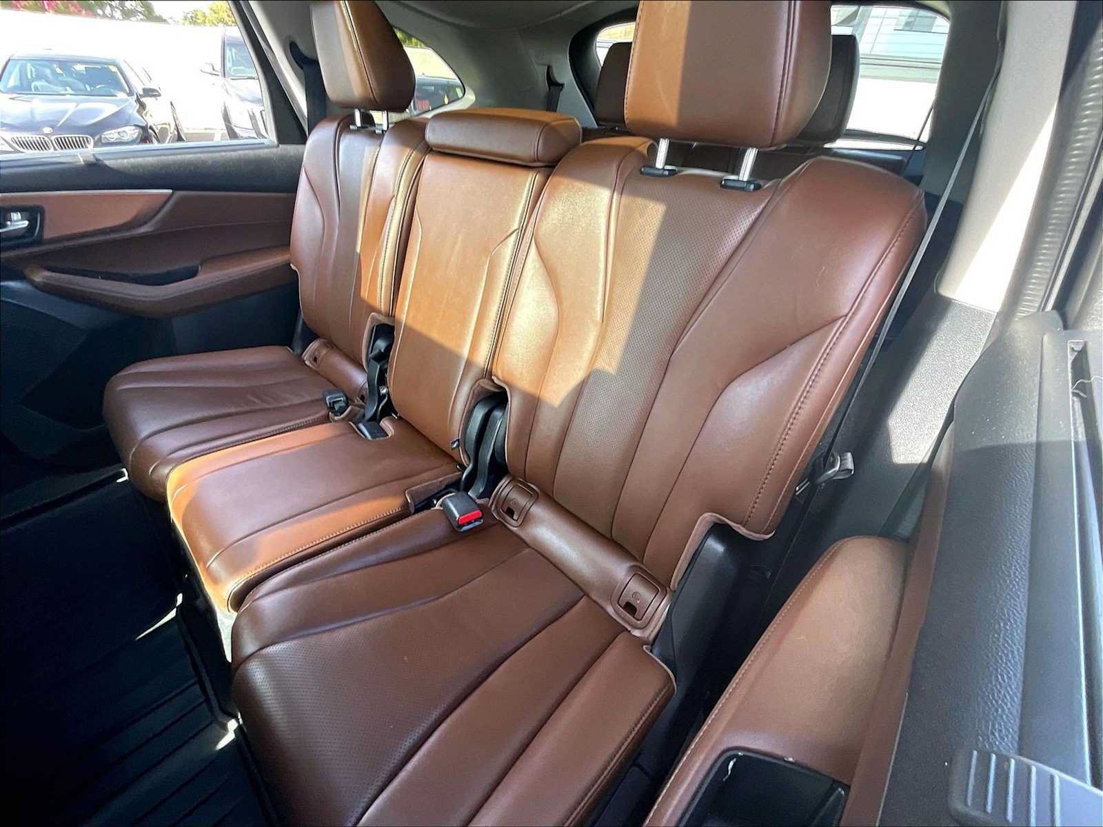 Used 2023 Acura MDX w/ Technology Package AWD/4WD image 27