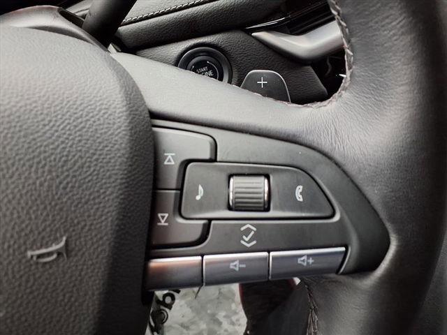 Used 2025 Cadillac XT4 Premium Luxury image 64