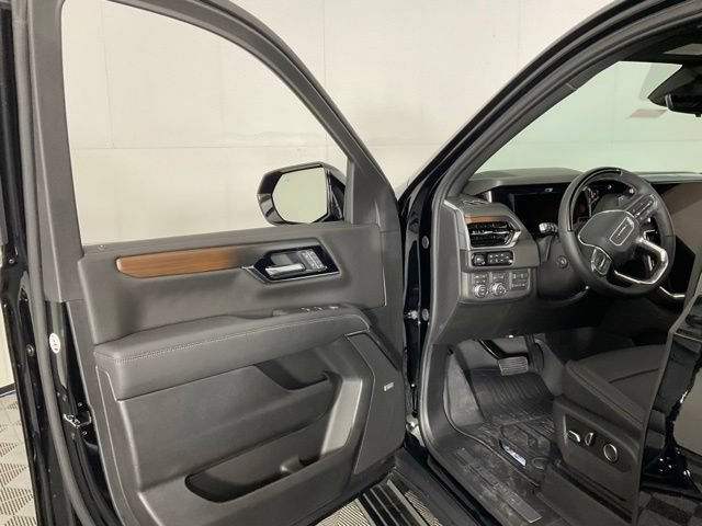 New 2026 GMC Yukon XL Denali w/ Denali Reserve Package AWD/4WD image 27