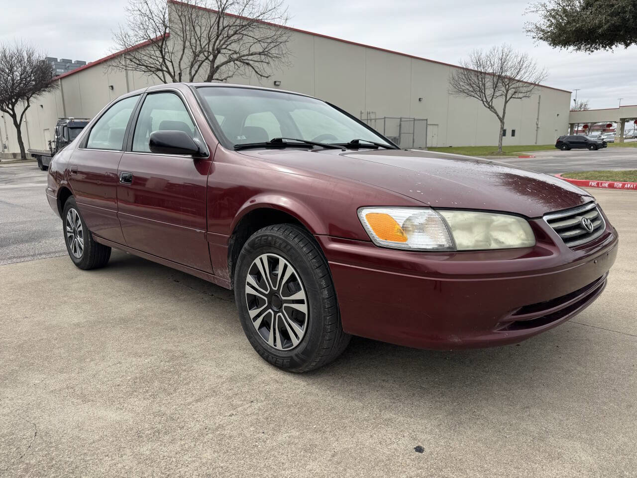 Used 2001 Toyota Camry CE FWD image 3