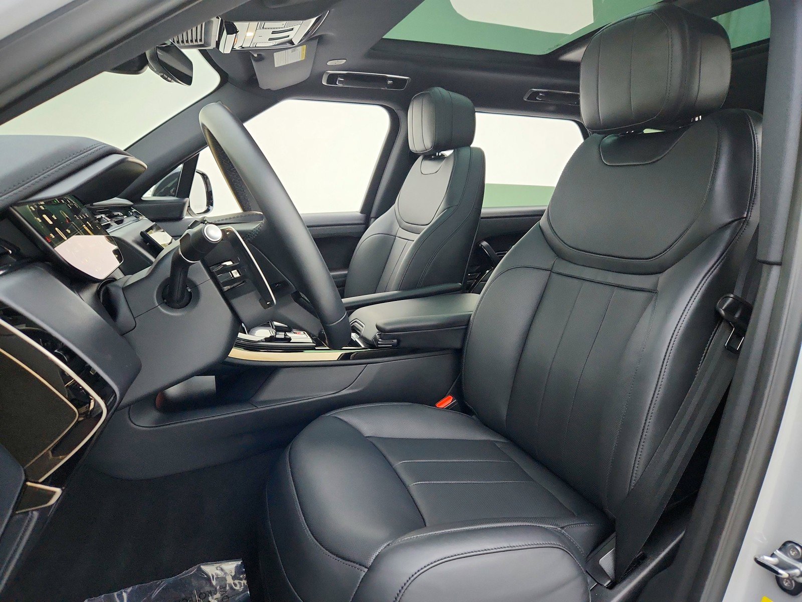 Used 2025 Land Rover Range Rover Sport Dynamic SE image 10