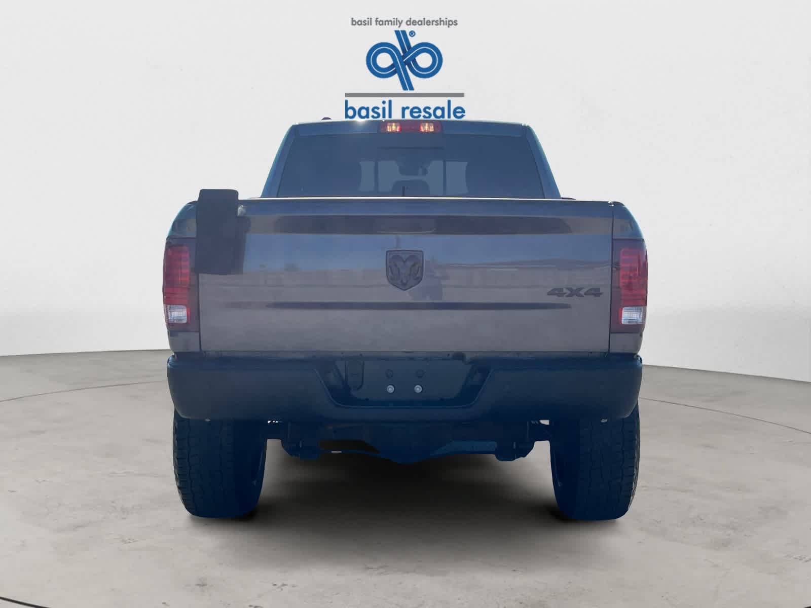 Used 2019 RAM 1500 Classic Warlock AWD/4WD image 6