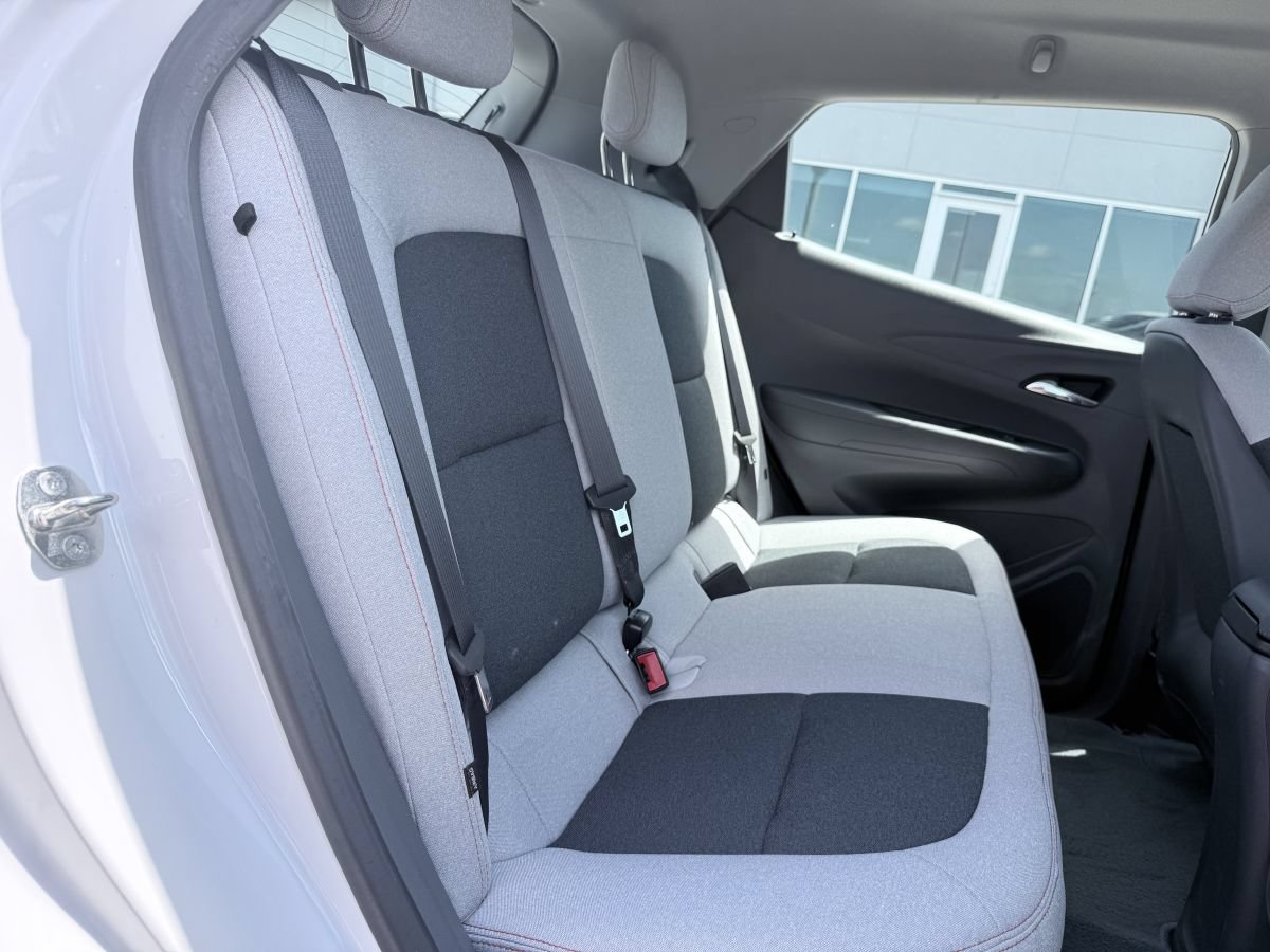 Used 2019 Chevrolet Bolt LT FWD image 13