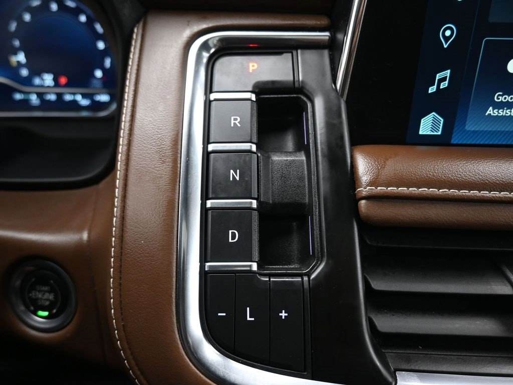 Used 2023 Chevrolet Suburban High Country w/ Premium Package 2 image 25