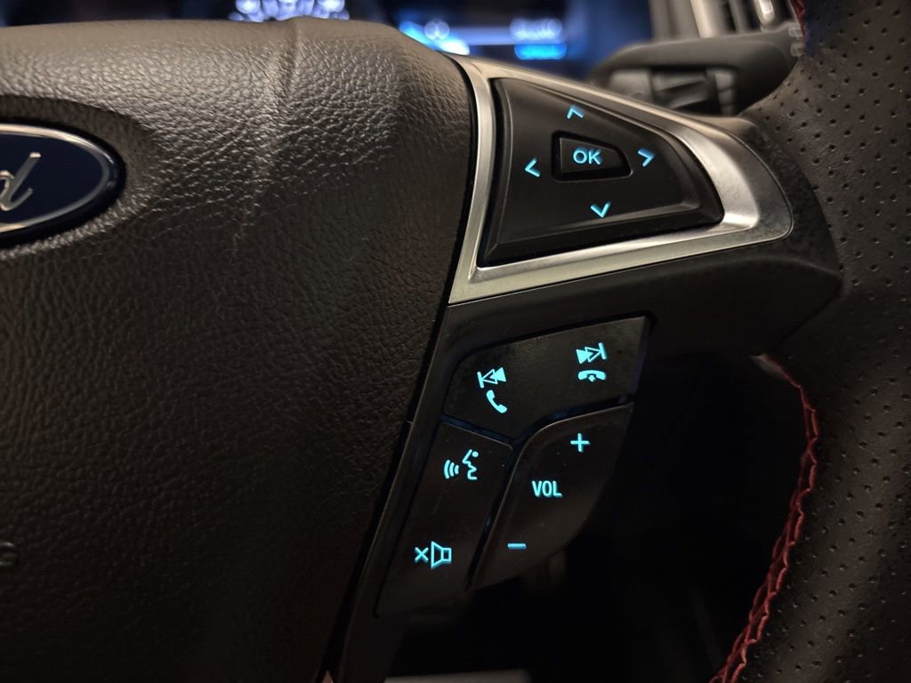 Used 2023 Ford Edge ST-Line image 17