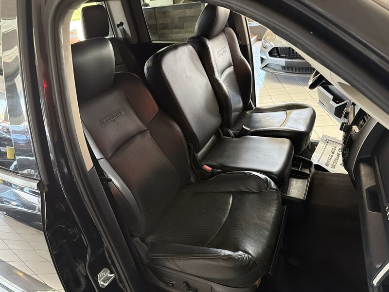 Used 2016 RAM 1500 Laramie RWD image 24
