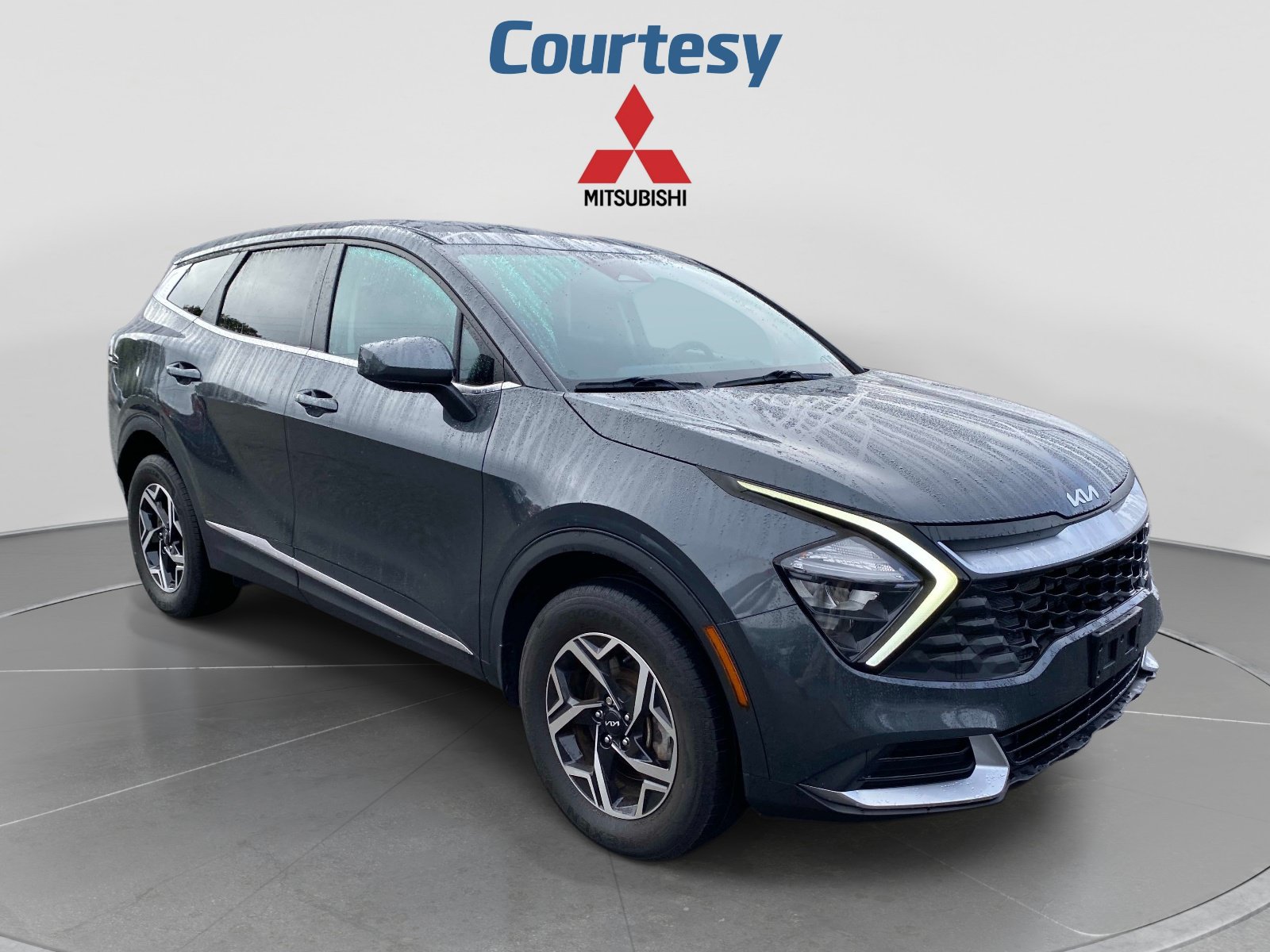 Used 2023 Kia Sportage LX AWD/4WD image 8