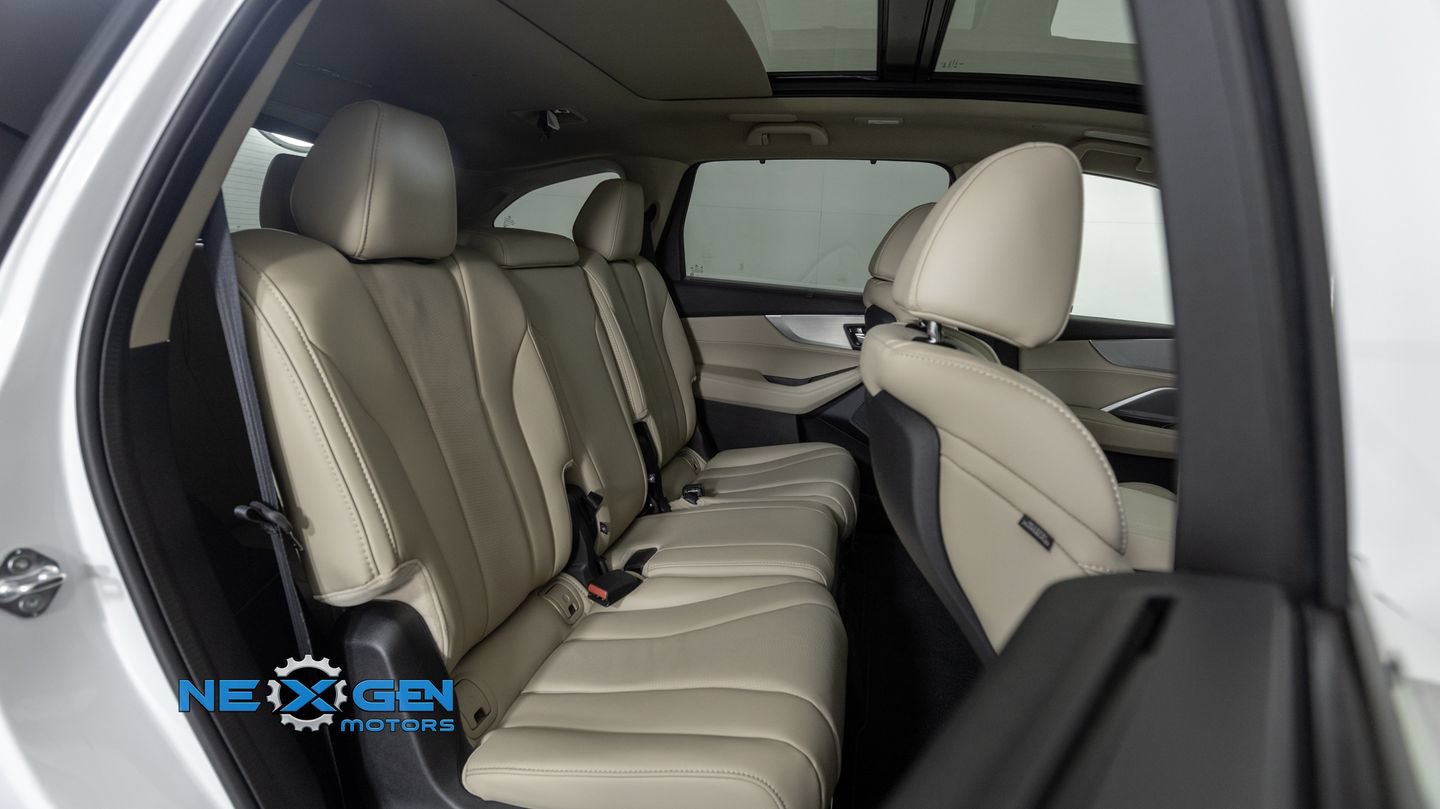 Used 2025 Acura MDX SH-AWD w/ Technology Package image 40