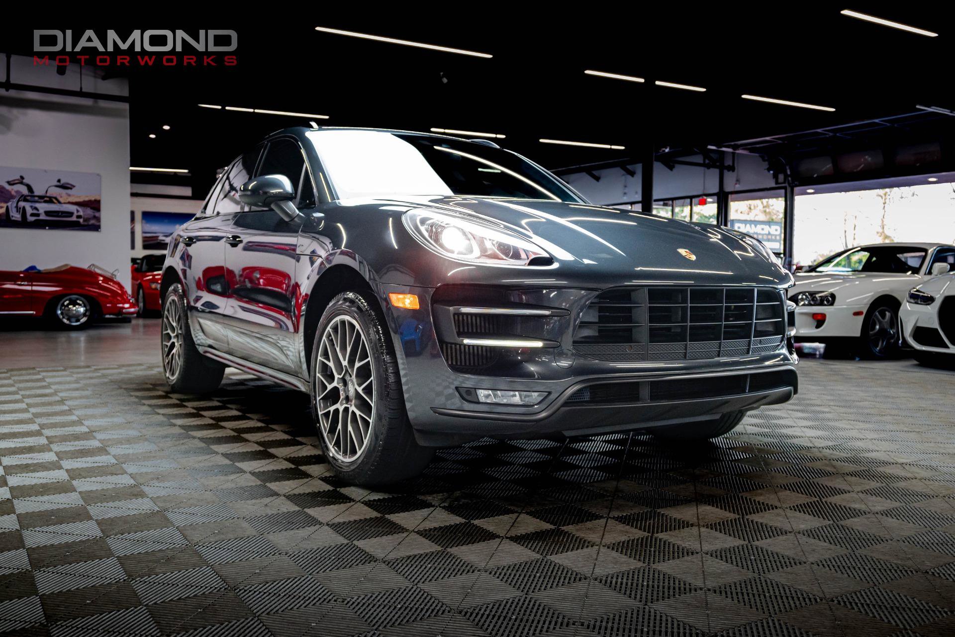 Used 2018 Porsche Macan Turbo image 22
