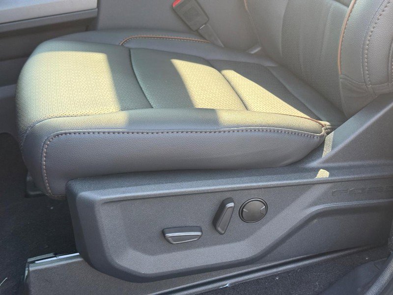 New 2025 Ford F250 Lariat w/ Lariat Ultimate Package image 22