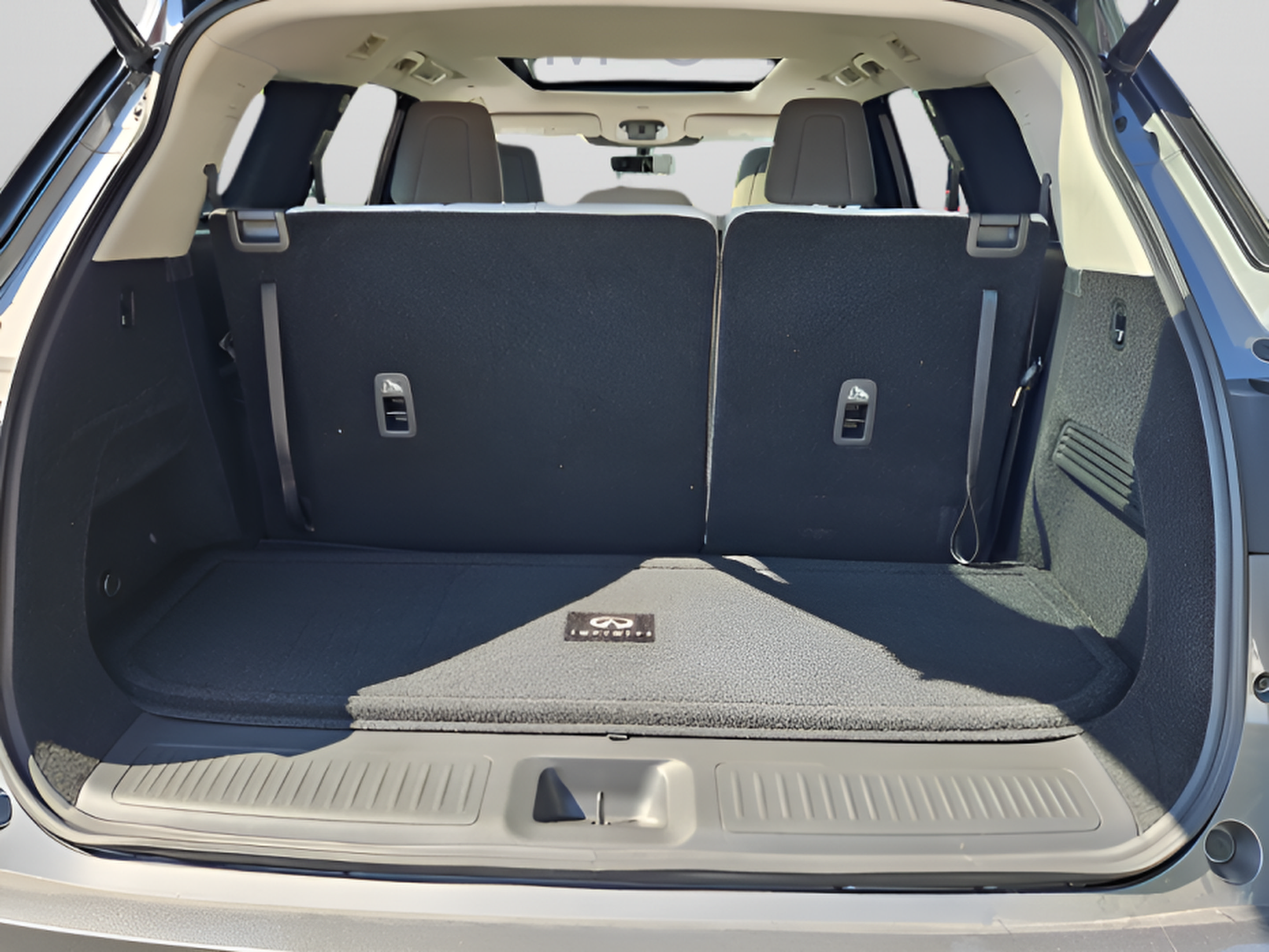 Used 2026 INFINITI QX60 Luxe w/ Family Package AWD/4WD image 29
