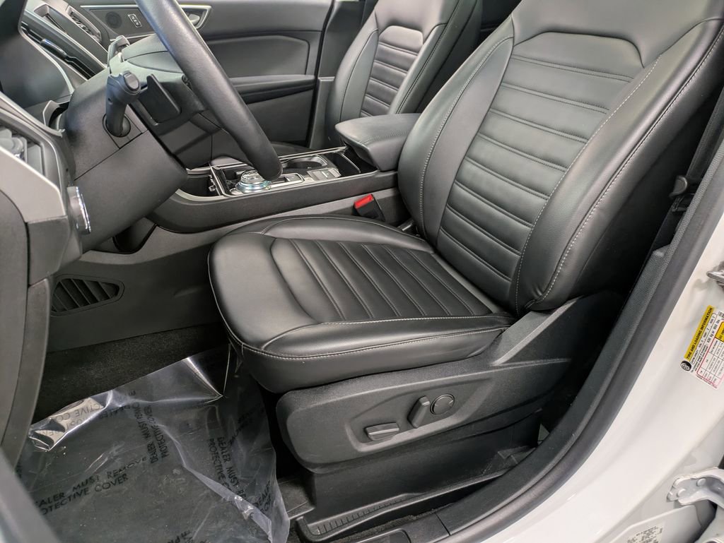 Used 2020 Ford Edge SEL w/ Convenience Package image 11
