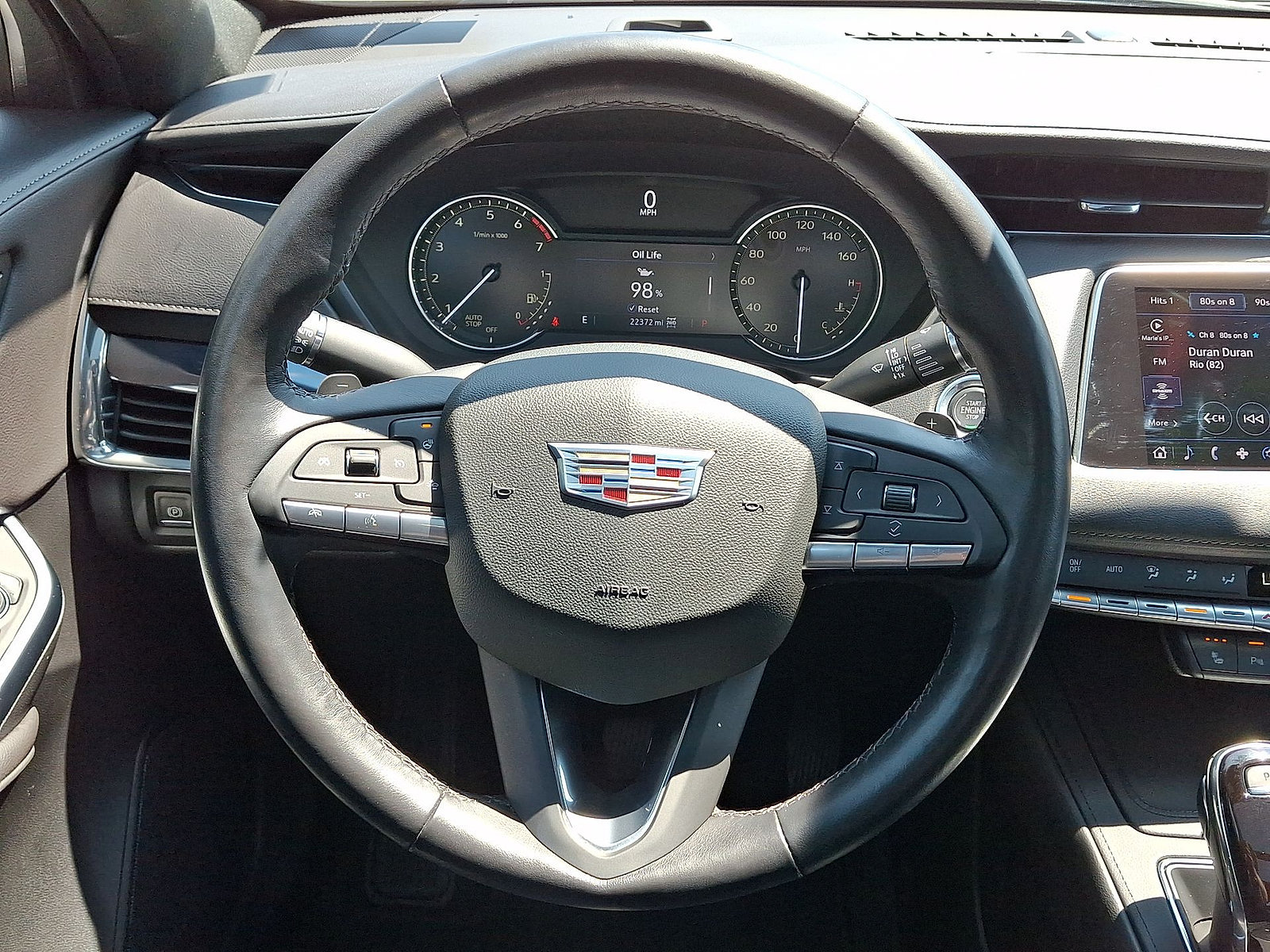 Used 2023 Cadillac XT4 Luxury w/ LPO, Onyx Lite Package AWD/4WD image 16