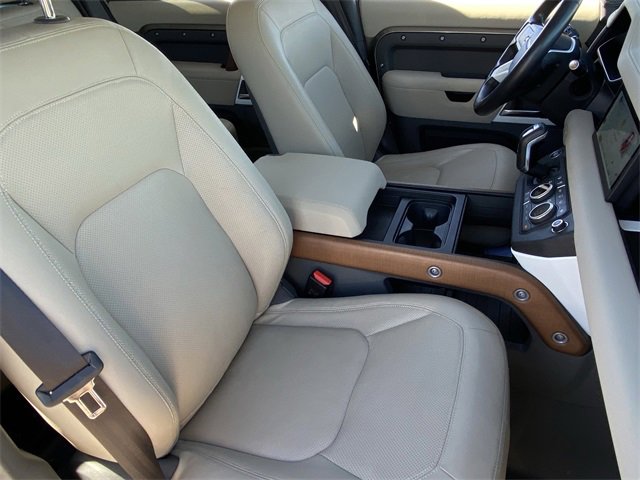 Used 2023 Land Rover Defender 110 S image 19
