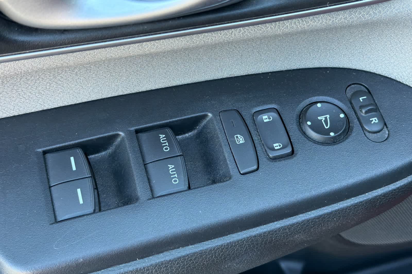 Used 2022 Honda CR-V EX image 15