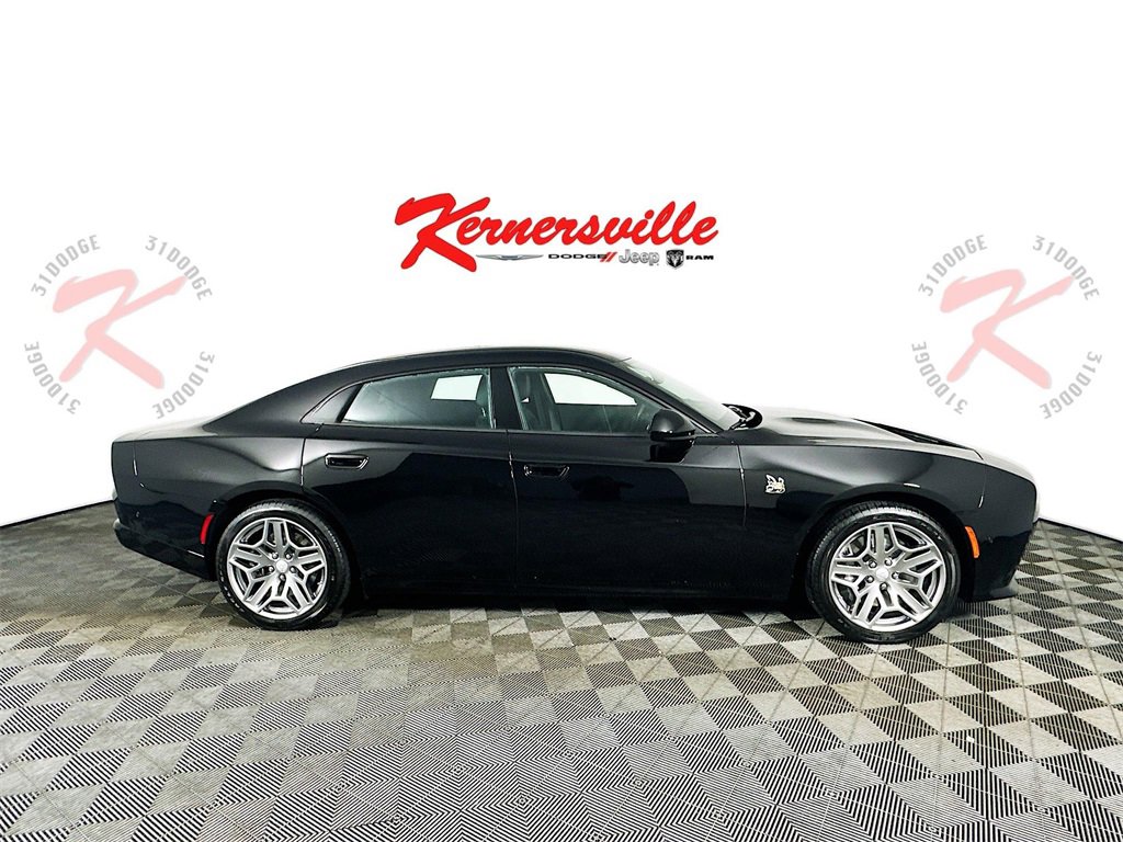 New 2026 Dodge Charger Daytona Scat Pack image 8