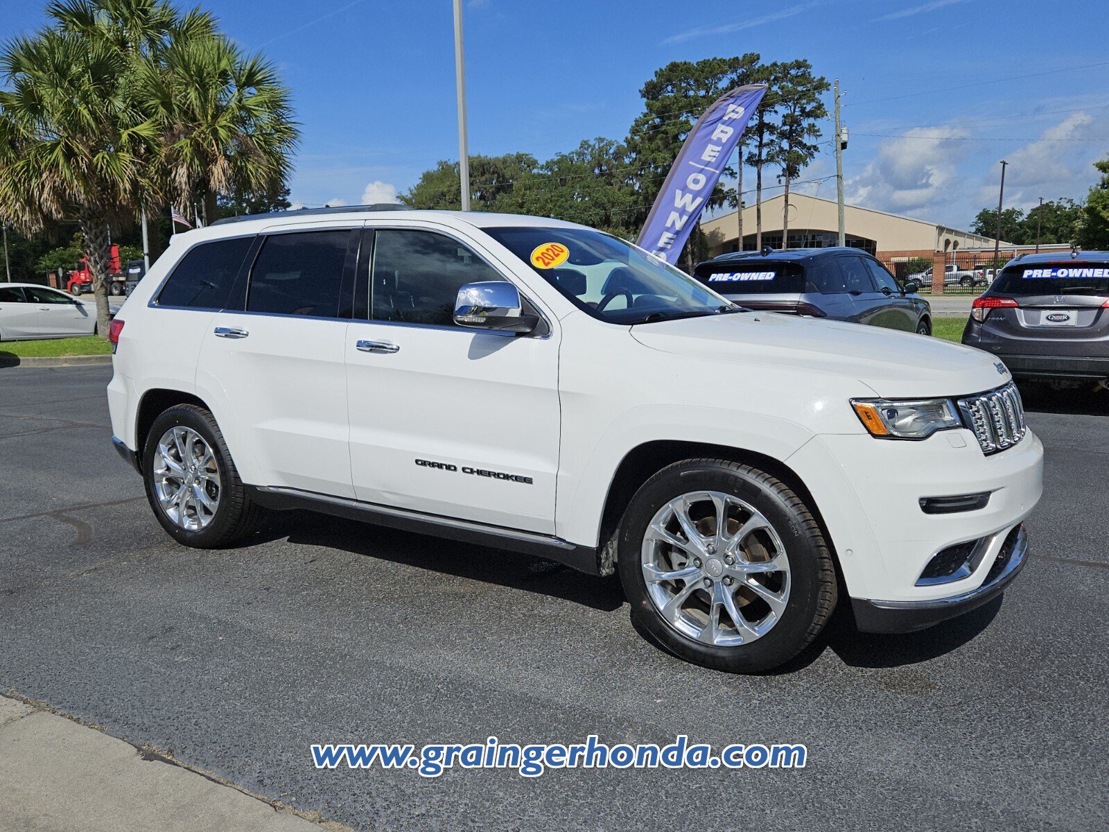 Used 2020 Jeep Grand Cherokee Summit AWD/4WD image 7