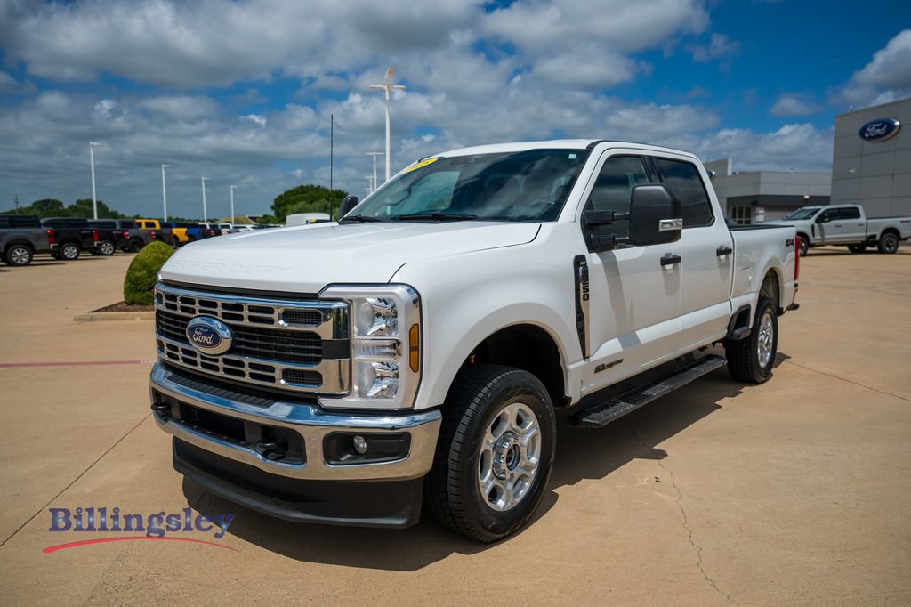 Used 2025 Ford F250 XLT AWD/4WD image 3