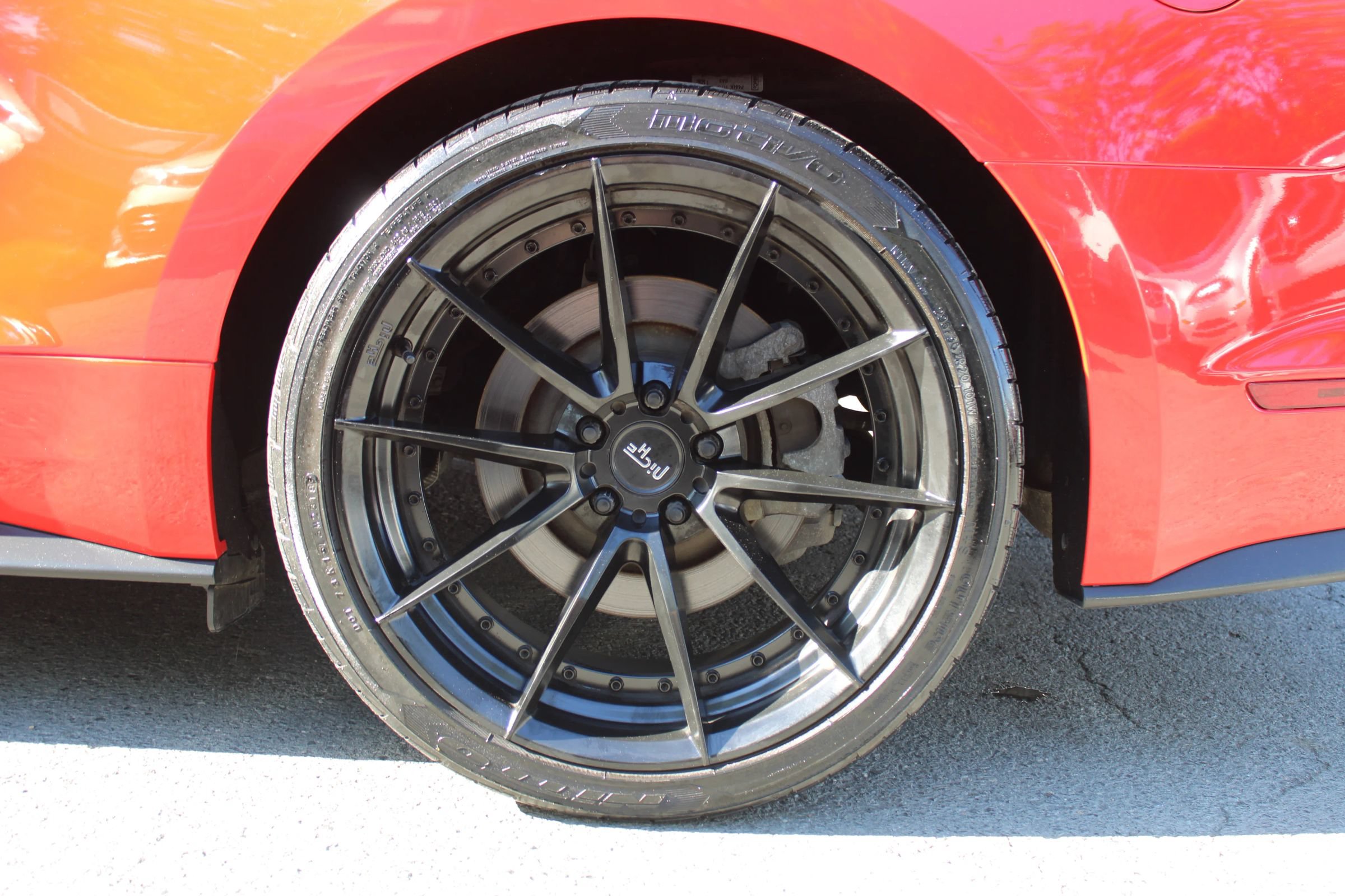 Used 2019 Ford Mustang GT w/ Black Accent Package RWD image 33