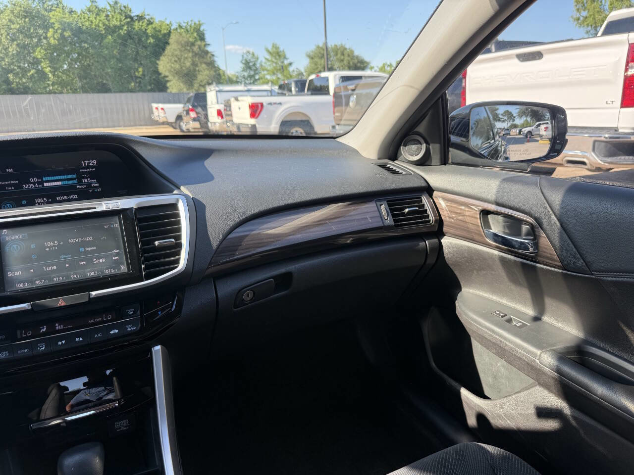 Used 2016 Honda Accord EX image 20
