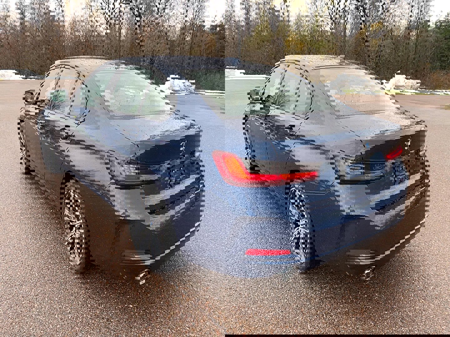 Certified 2023 BMW 330i xDrive Sedan w/ Convenience Package image 8