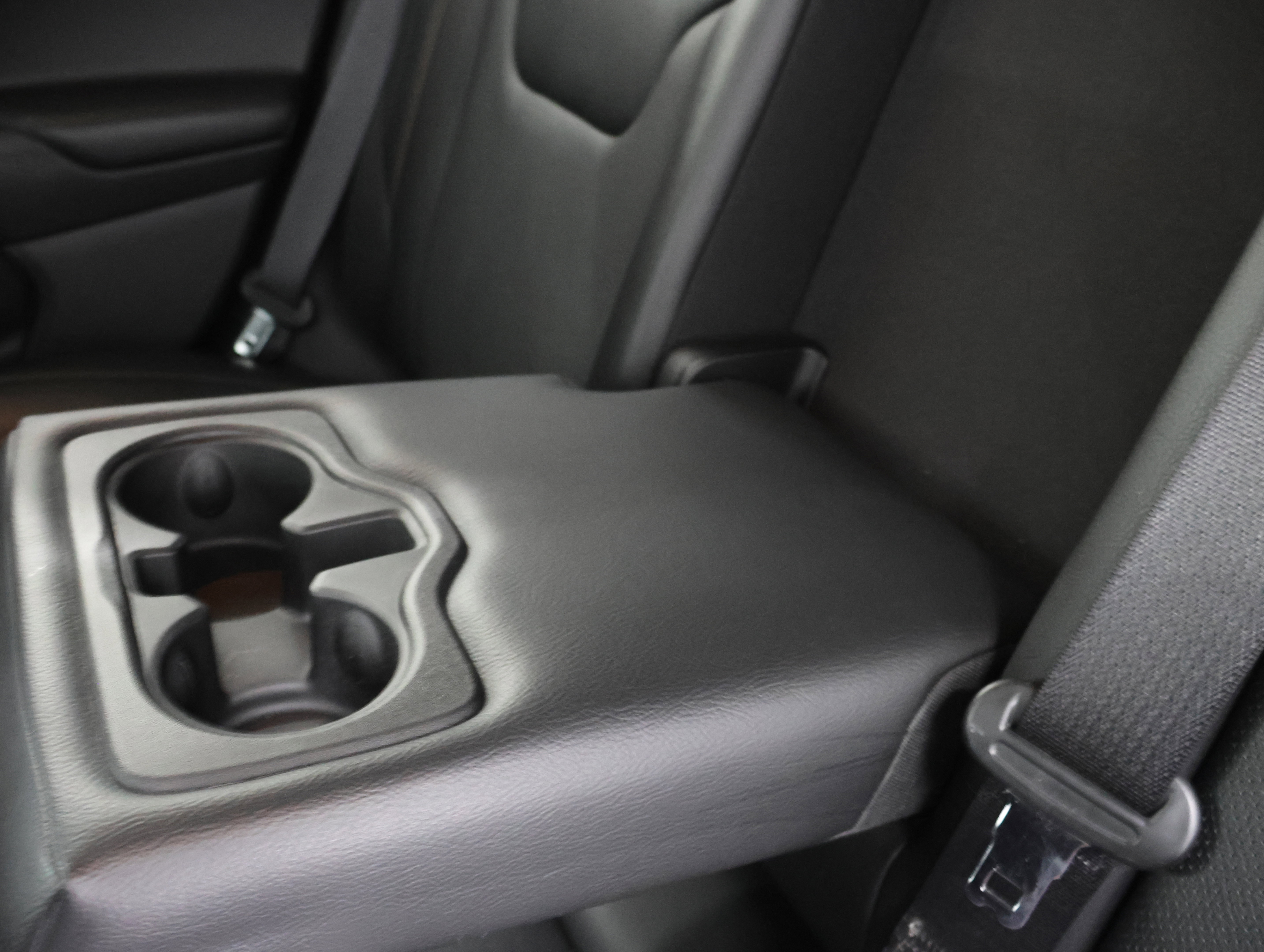 Used 2022 Jeep Compass Limited AWD/4WD image 35