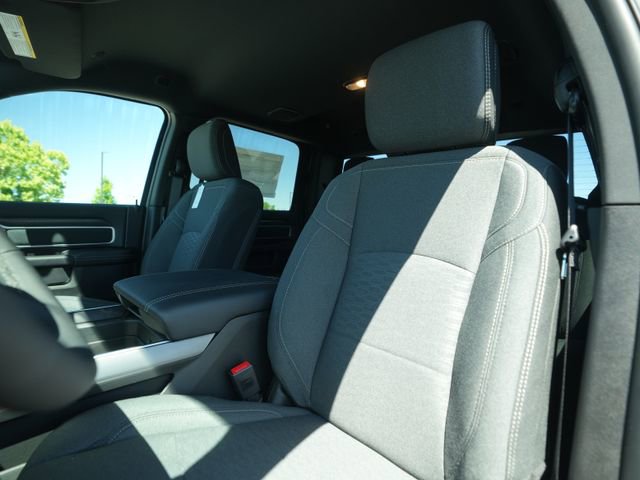 New 2026 RAM 2500 Big Horn AWD/4WD image 40