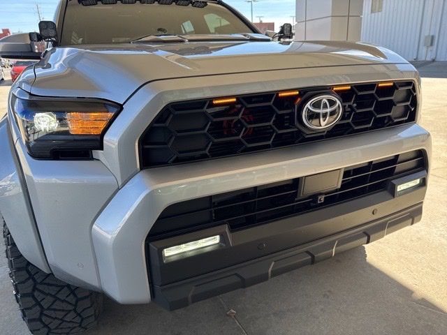 Certified 2025 Toyota 4Runner TRD Off-Road AWD/4WD image 33
