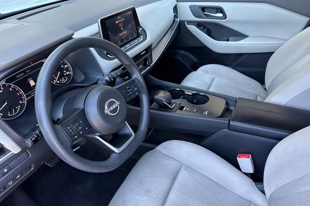 Used 2024 Nissan Rogue SV FWD image 10