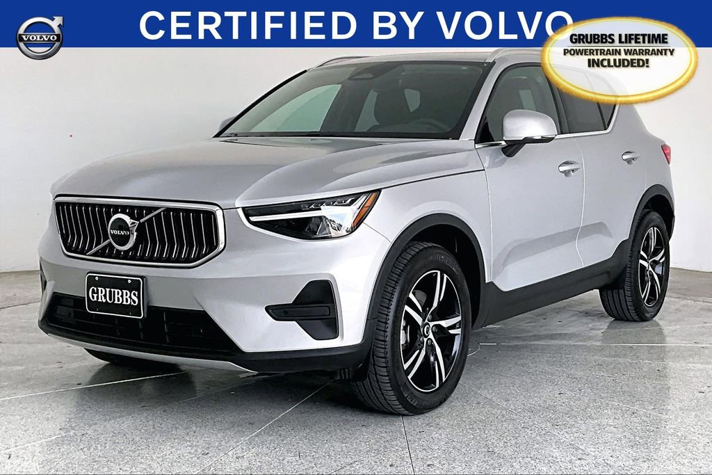 Certified 2025 Volvo XC40 B5 Core image 16