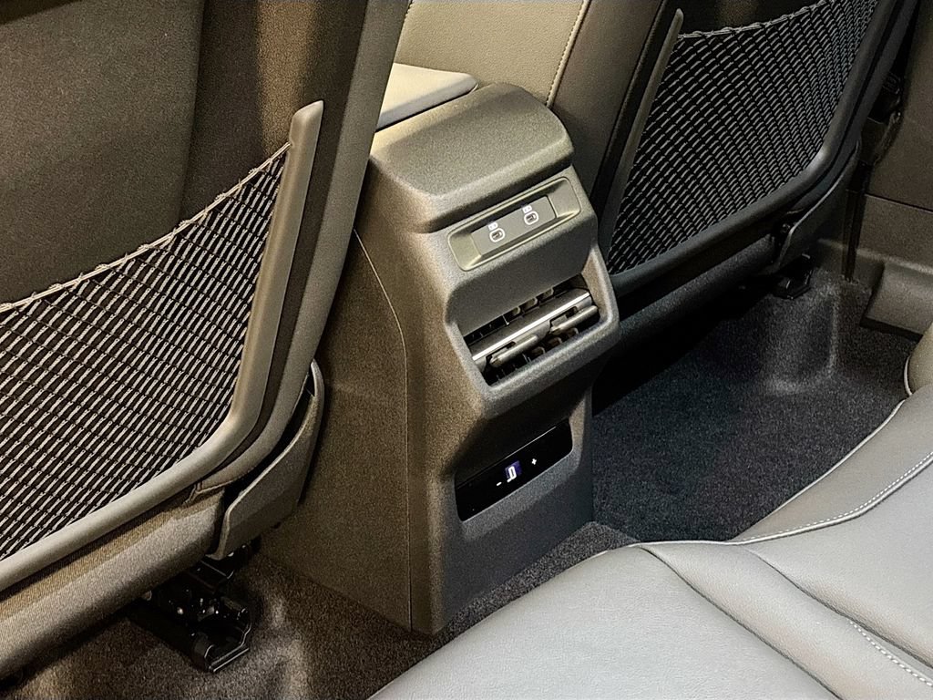 New 2026 Audi Q3 quattro 2.0T AWD/4WD image 17