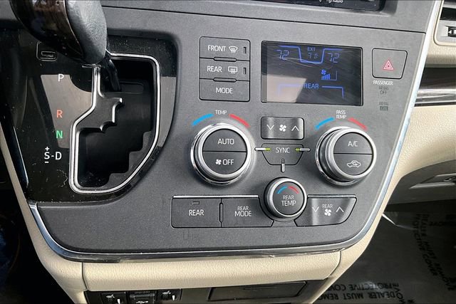 Used 2019 Toyota Sienna XLE w/ XLE Navigation Package image 33