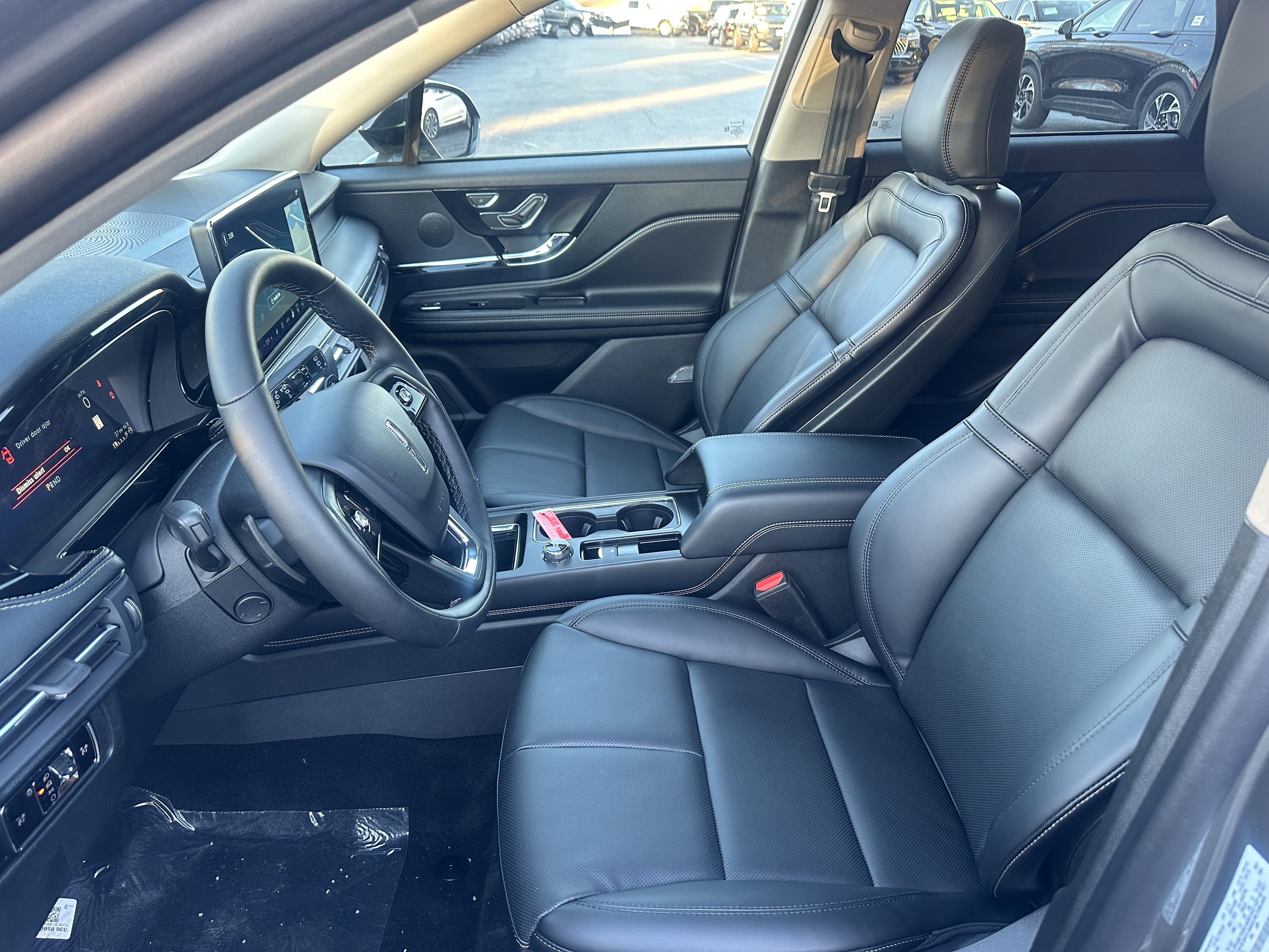 New 2026 Lincoln Corsair Premiere image 9