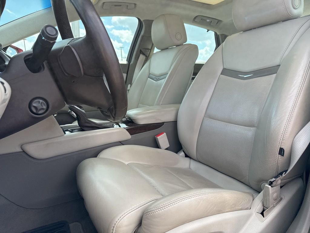 Used 2013 Cadillac XTS Platinum AWD/4WD image 3