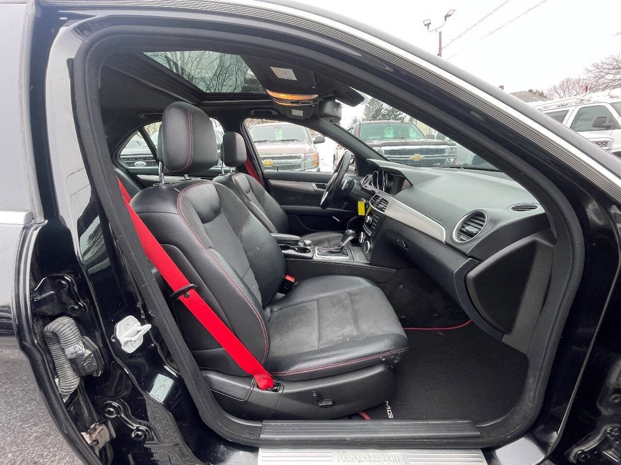 Used 2013 Mercedes-Benz C 300 4MATIC Sedan image 31