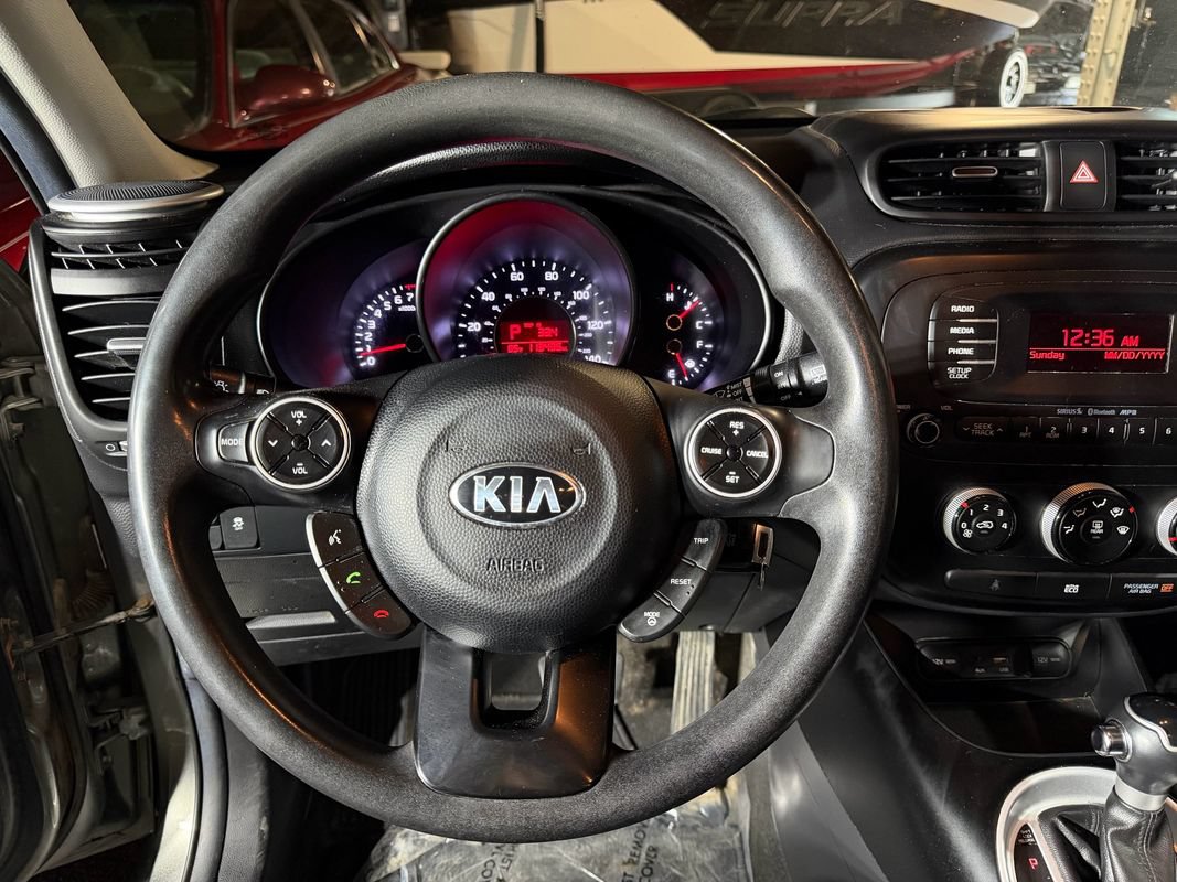 Used 2016 Kia Soul FWD image 10
