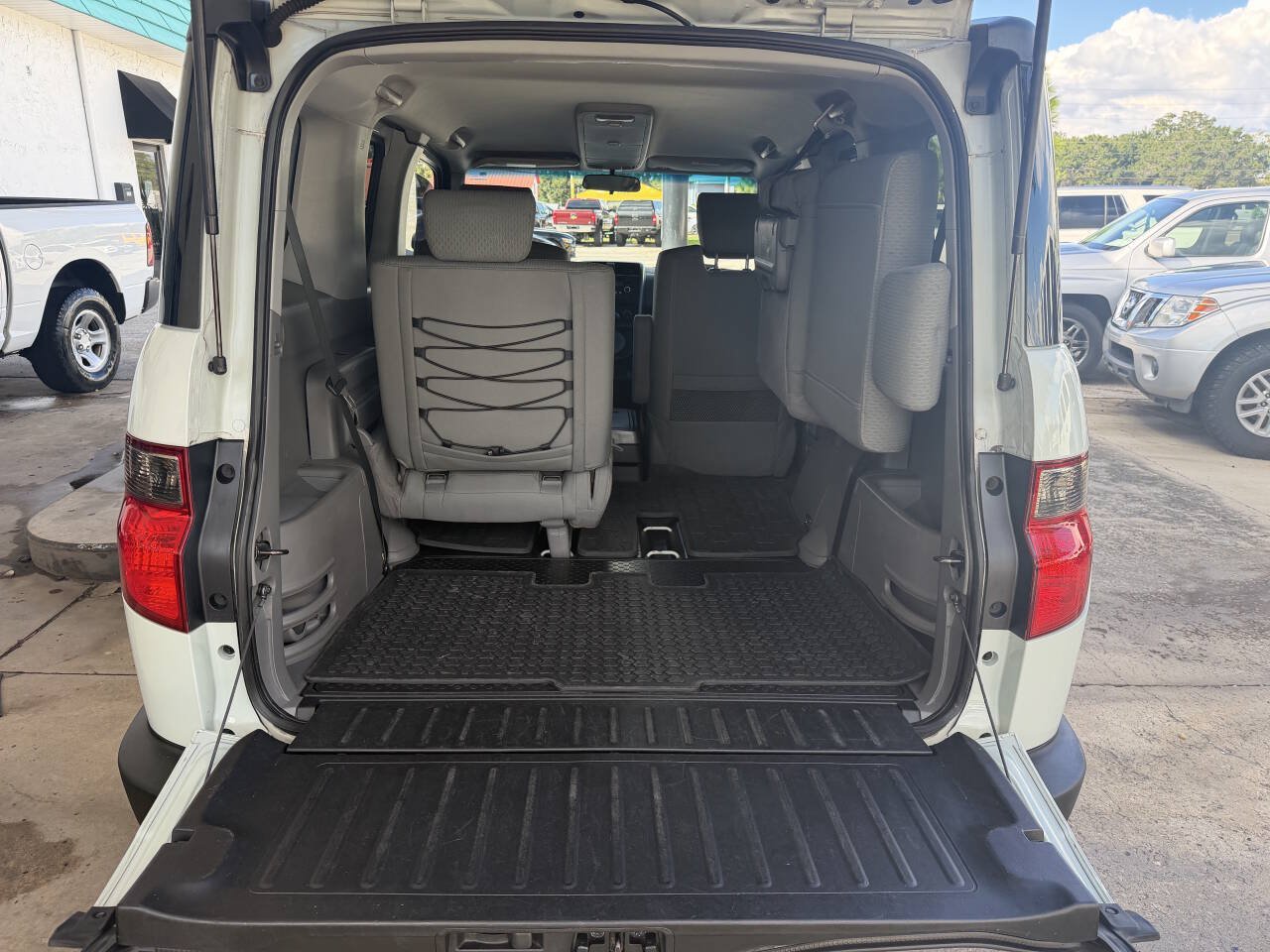 Used 2010 Honda Element EX image 11