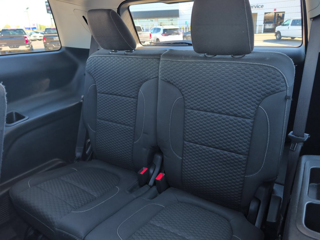 Used 2017 GMC Acadia SLE FWD image 22