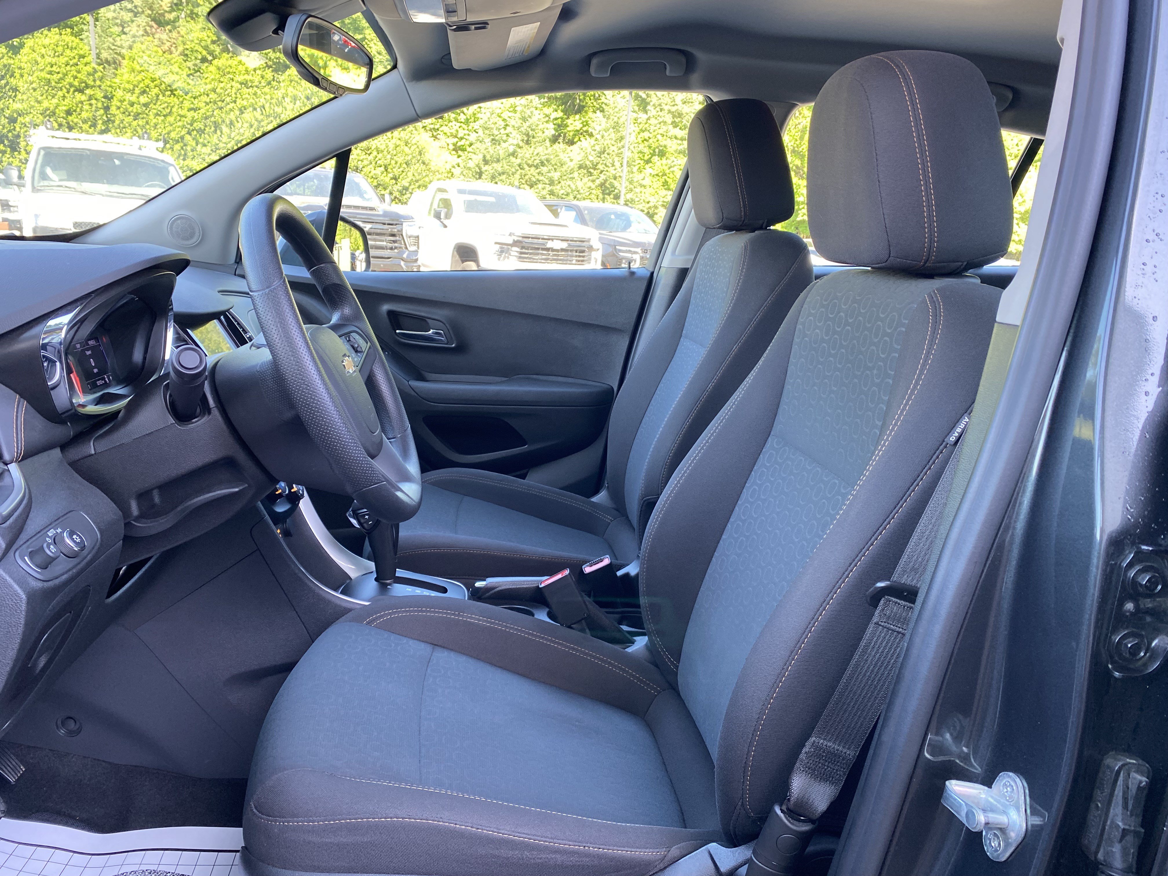 Used 2020 Chevrolet Trax LS FWD image 16