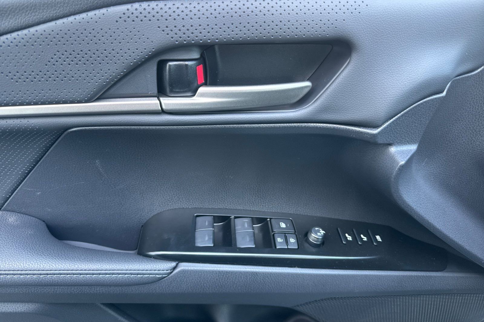 New 2026 Toyota Camry XSE FWD image 13
