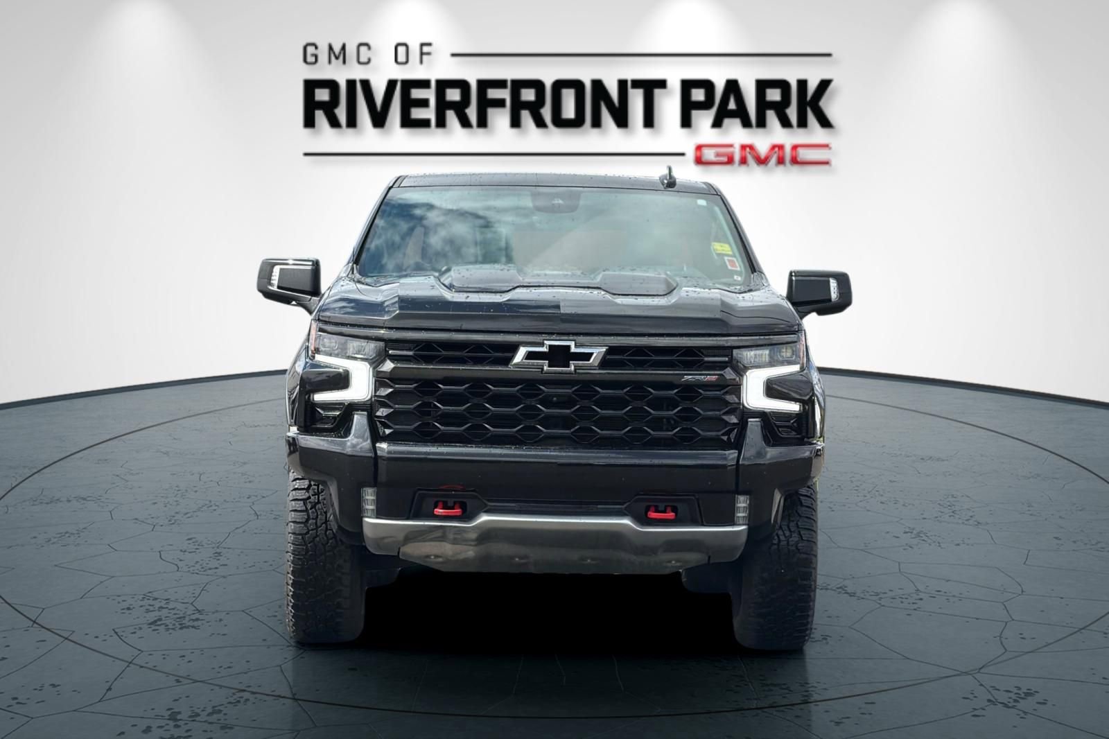 Used 2023 Chevrolet Silverado 1500 ZR2 w/ Technology Package AWD/4WD image 8