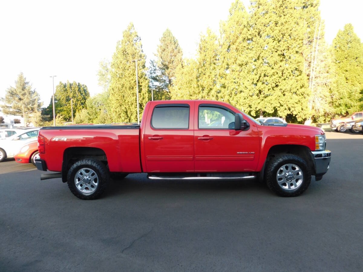 Used 2012 Chevrolet Silverado 3500 LTZ w/ LTZ Plus Package AWD/4WD image 17